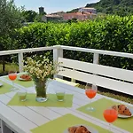 Sunset Garden House 度假居 *