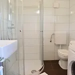 Sunset Garden House * 弗尔萨尔
